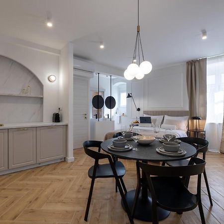 Palace Luxury Suites Spalato Esterno foto