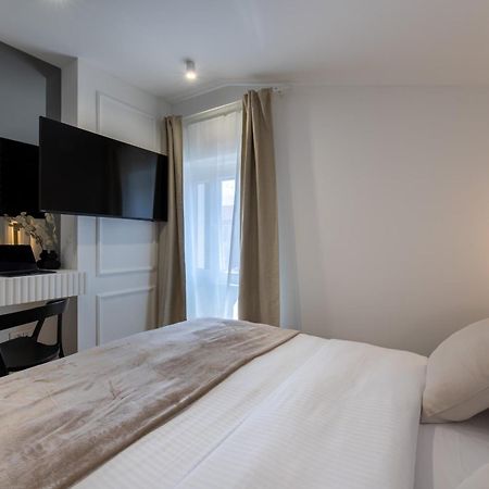Palace Luxury Suites Spalato Esterno foto