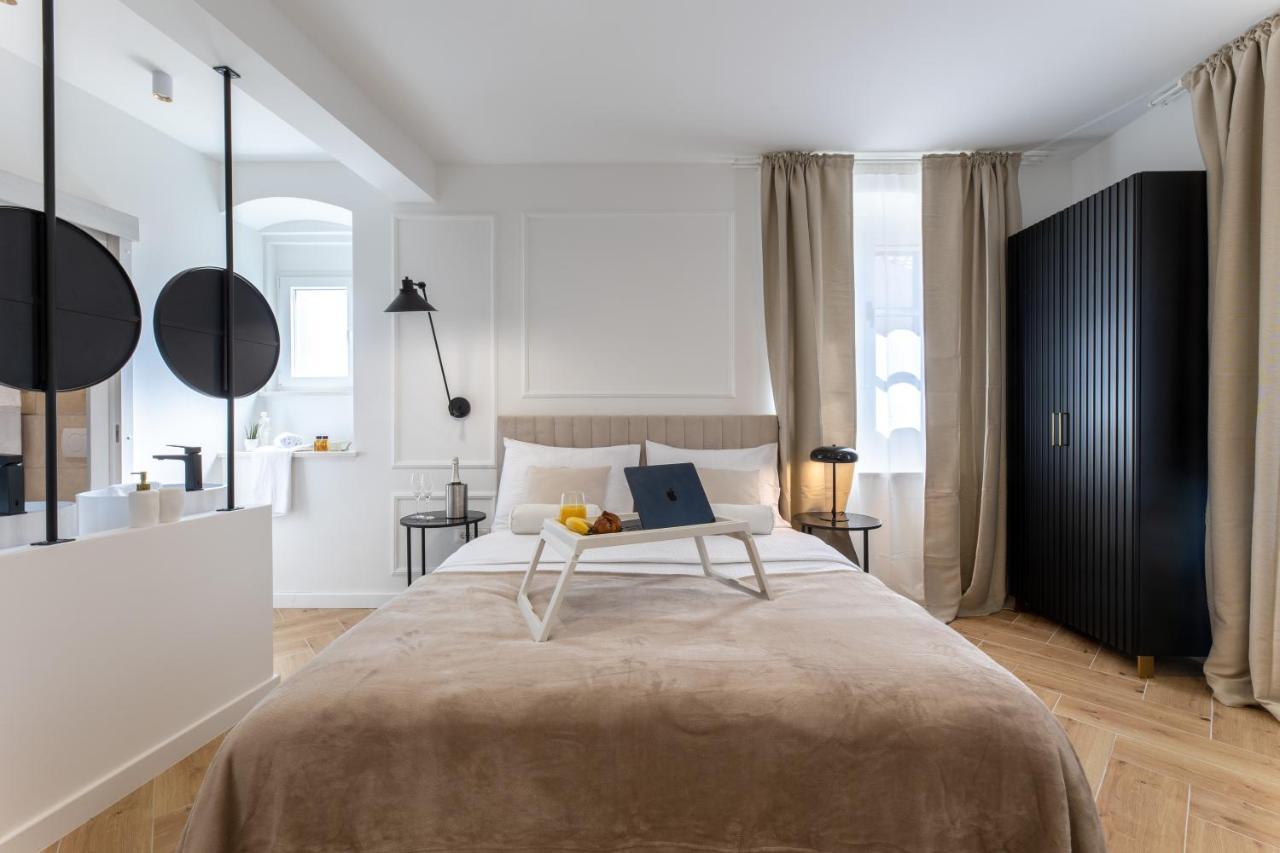 Palace Luxury Suites Spalato Esterno foto