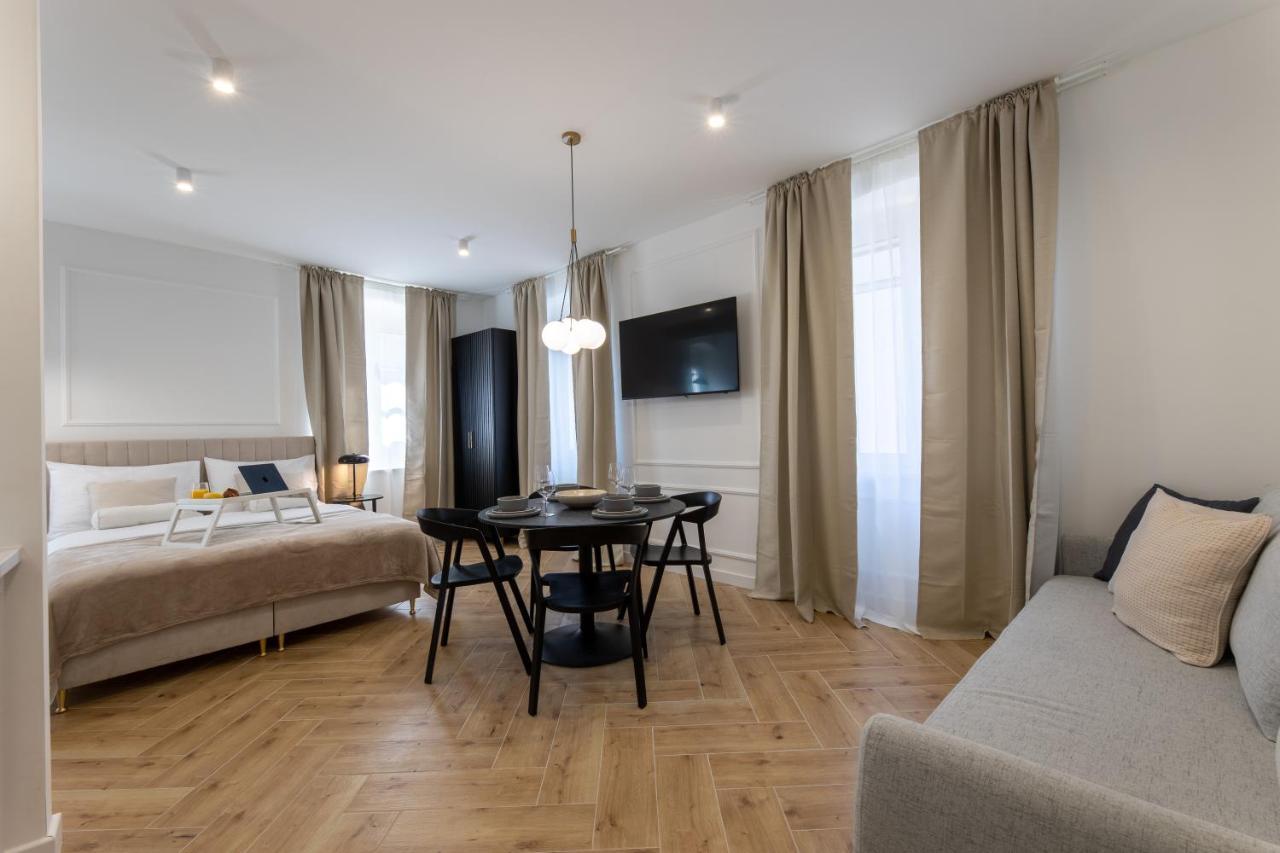 Palace Luxury Suites Spalato Esterno foto