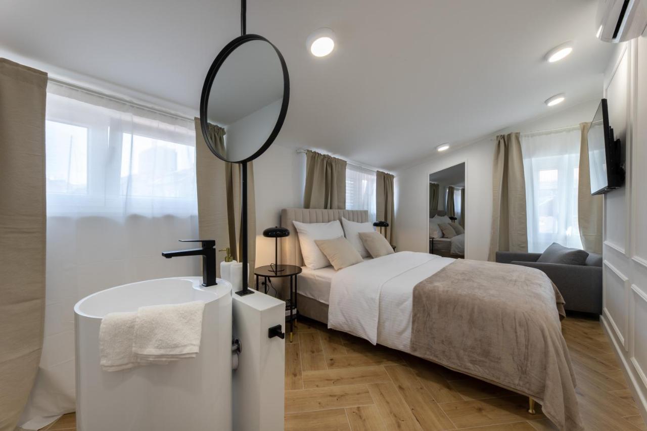 Palace Luxury Suites Spalato Esterno foto