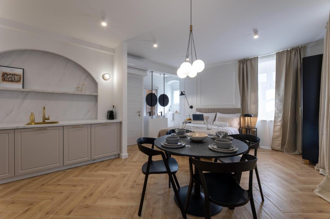 Palace Luxury Suites Spalato Esterno foto